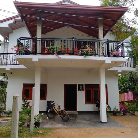 Villa Chaya Hikkaduwa Exterior photo